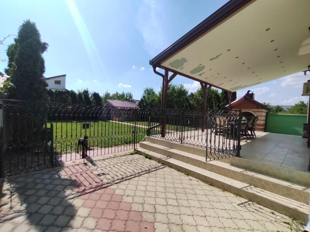 Guest House Maja Novi Sad Extérieur photo