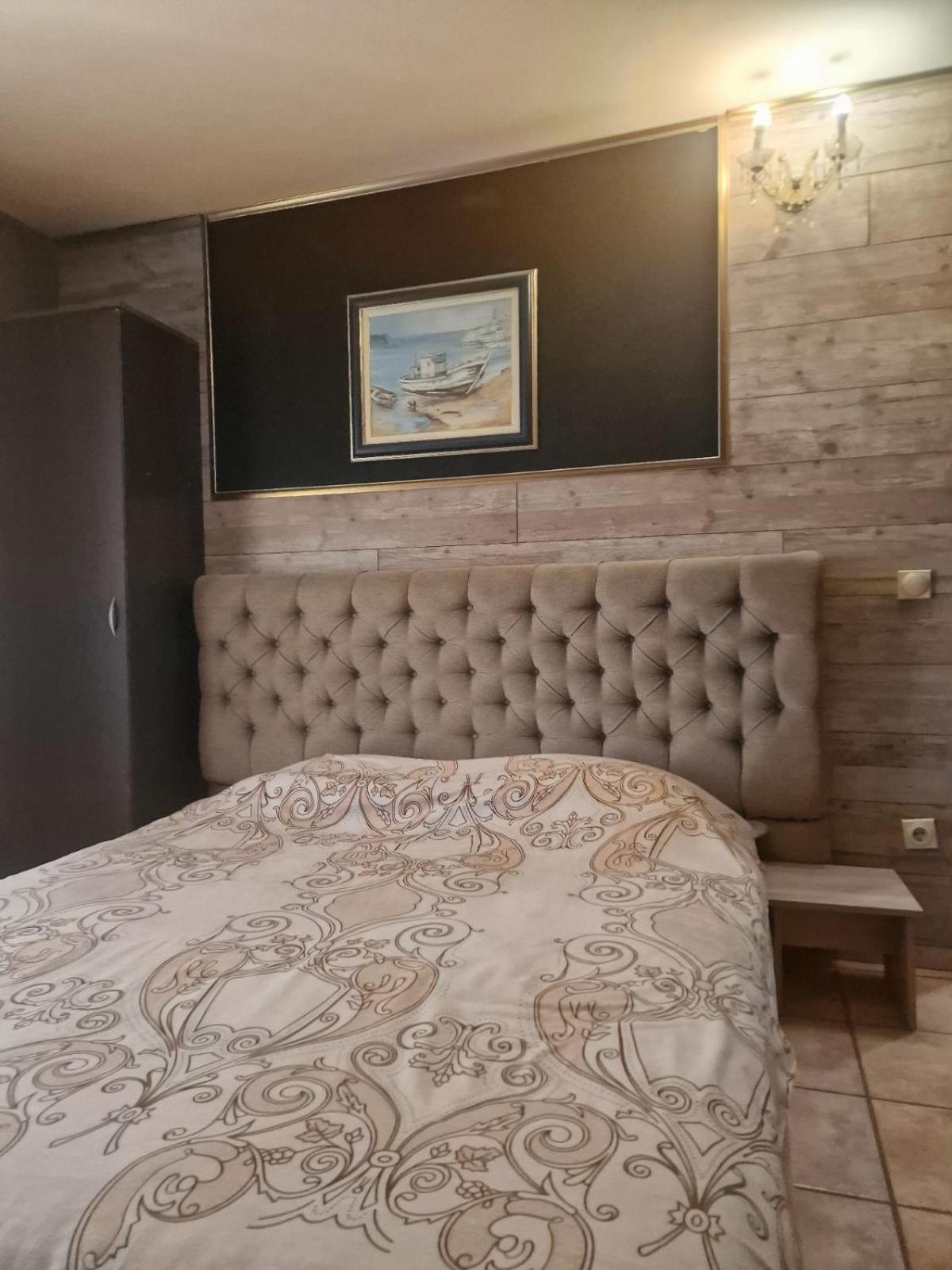 Guest House Maja Novi Sad Extérieur photo