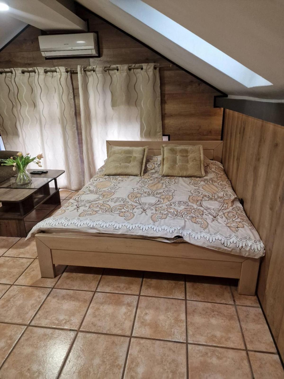 Guest House Maja Novi Sad Extérieur photo