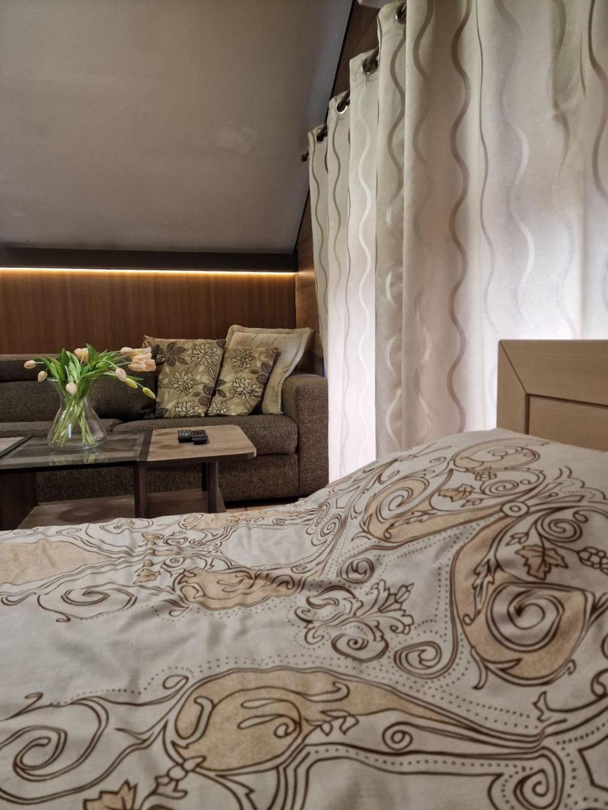 Guest House Maja Novi Sad Extérieur photo