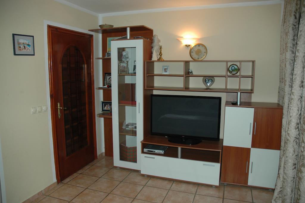 Guest House Maja Novi Sad Extérieur photo