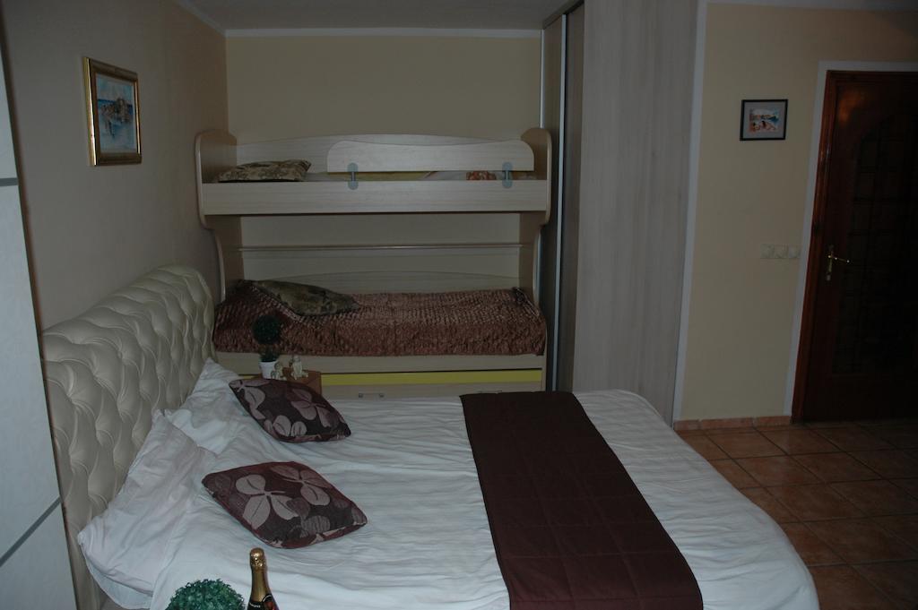 Guest House Maja Novi Sad Chambre photo