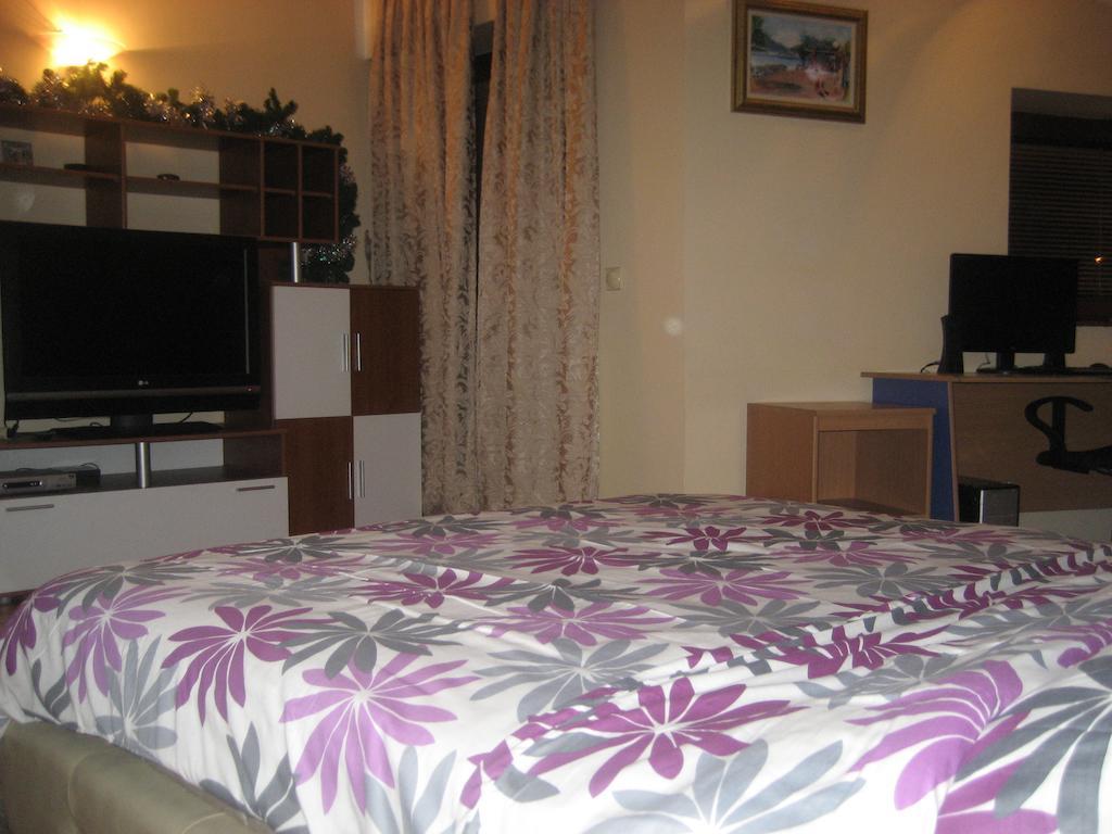 Guest House Maja Novi Sad Extérieur photo