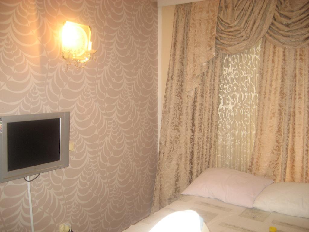 Guest House Maja Novi Sad Extérieur photo