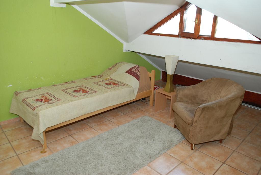 Guest House Maja Novi Sad Extérieur photo